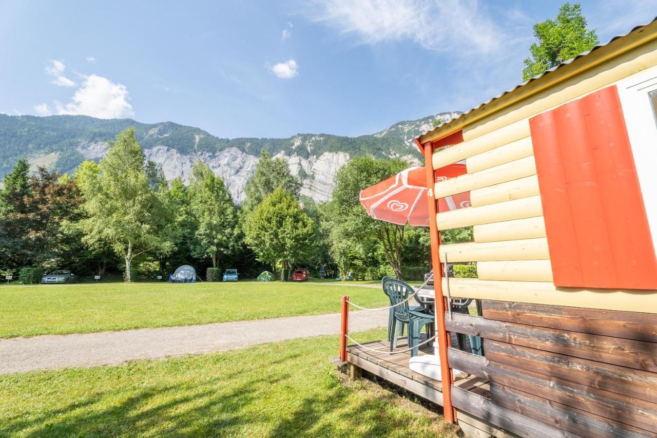 Hotel Camping Le Colporteur Le Bourg-dʼOisans Esterno foto