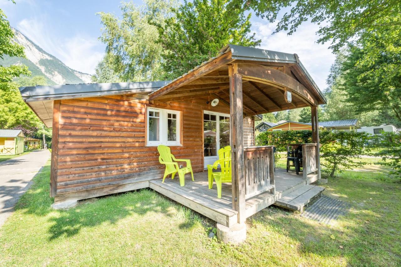 Hotel Camping Le Colporteur Le Bourg-dʼOisans Esterno foto