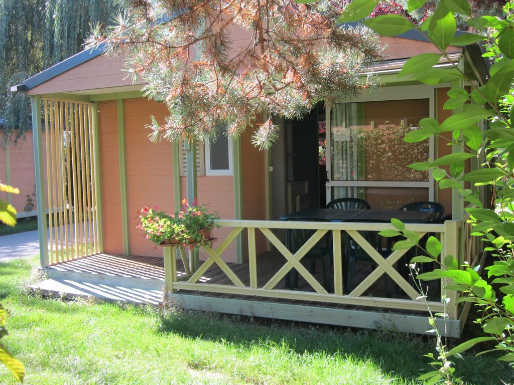 Hotel Camping Le Colporteur Le Bourg-dʼOisans Esterno foto